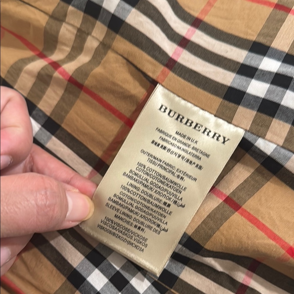 Authentic Burberry Coat - Picture 12 of 13